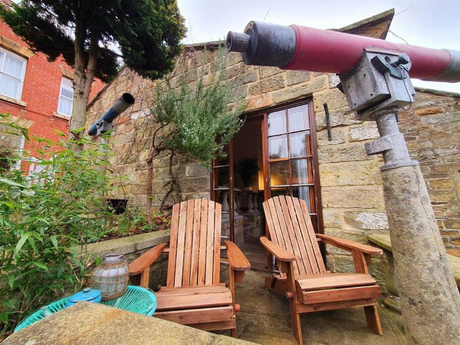 Beckside Cottage Robin Hood's Bay Exterior photo